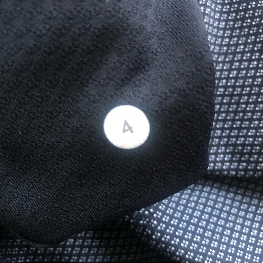 Lululemon Forme Jacket - Picture 13 of 16